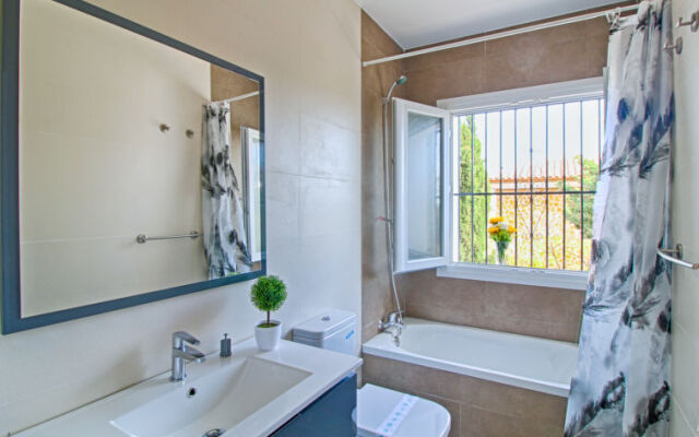 Holiday Home Tatiana - CLP294