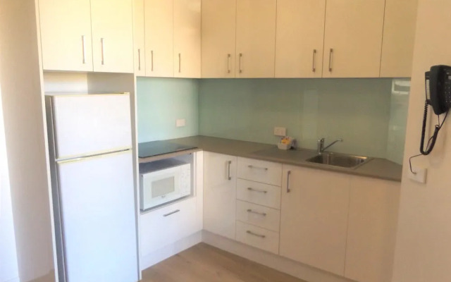 Milton Motel Apartments