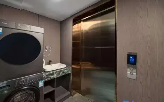 Taojiang Liai Hotel