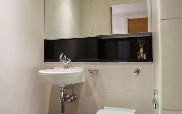 Vive Unique Luxury Apartment Chelsea Bridge Wharf