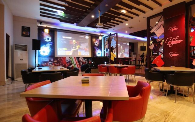 Almadera Hotel Makassar