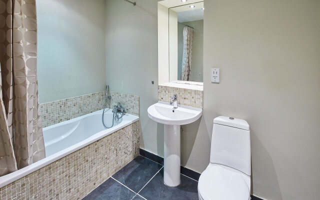 Host Stay Three Bays
