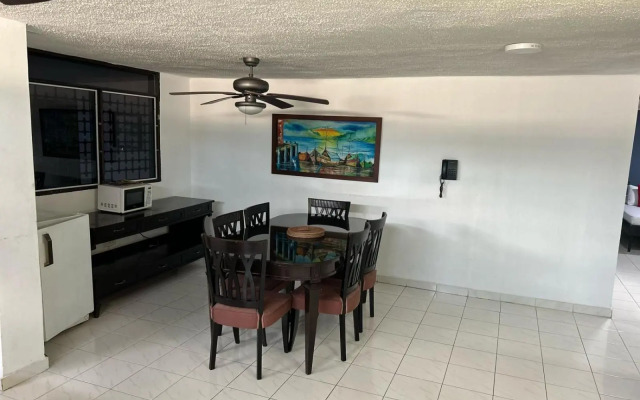 Ayenda 1314 Boston Superior