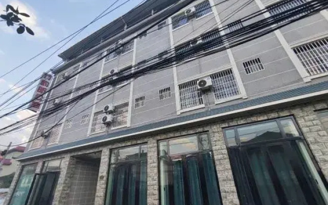 Ruili Zhuyunxuan Apartment