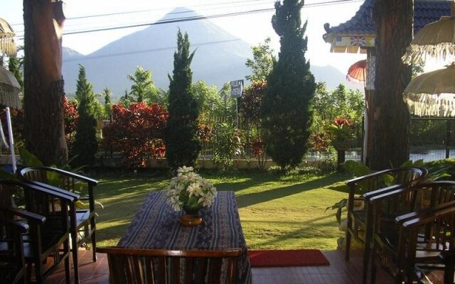Country Hotel Trawas