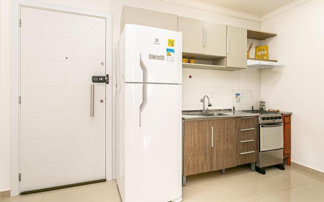 Apto Moderno c/ piscina - quadra mar - RMI201