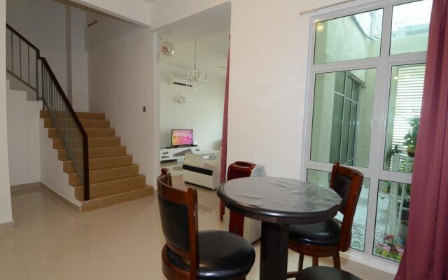 Felice Homestay
