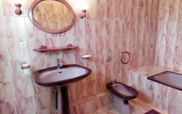 Semi-detached House, Guisseny