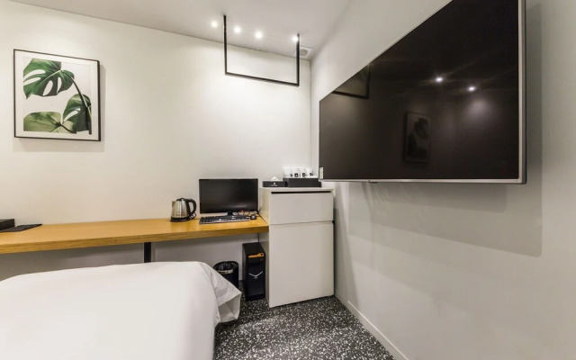 Yeoksam Hotel the Muse(호텔 더 뮤즈)