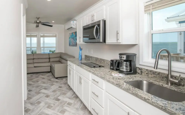 Blufin Bungalows & Marina