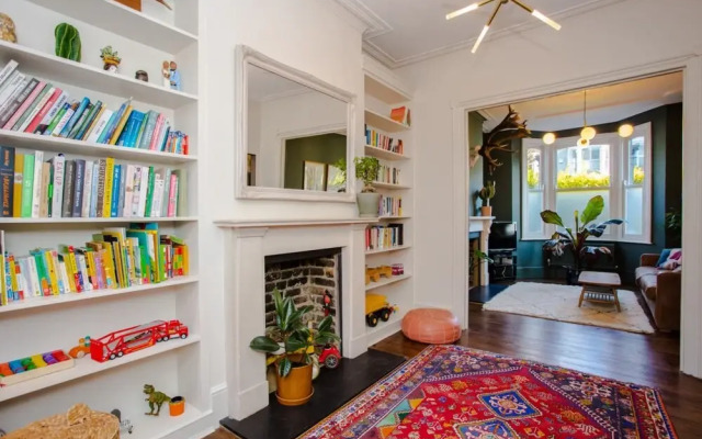 Beautiful 4 Bedroom House in North East London