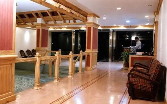 Hotel Royale Heritage