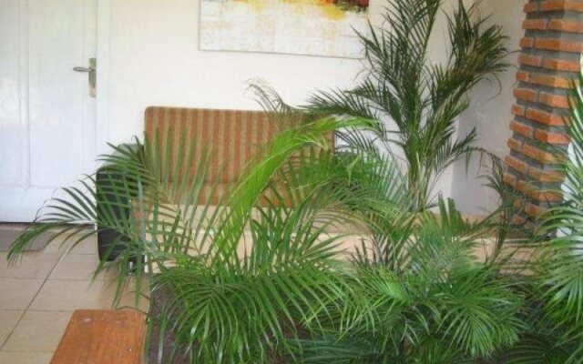 Monginsidi Guest House