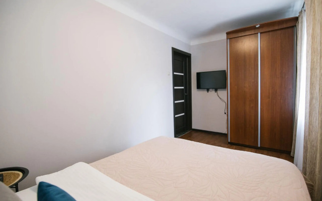 Apartments on Amur Boulevard 12