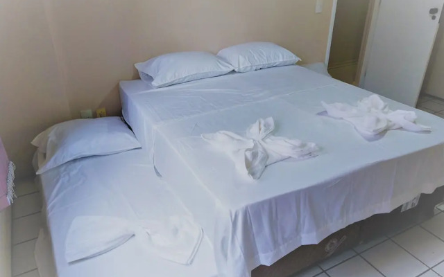 Apartamento a 200m feirinha beira mar