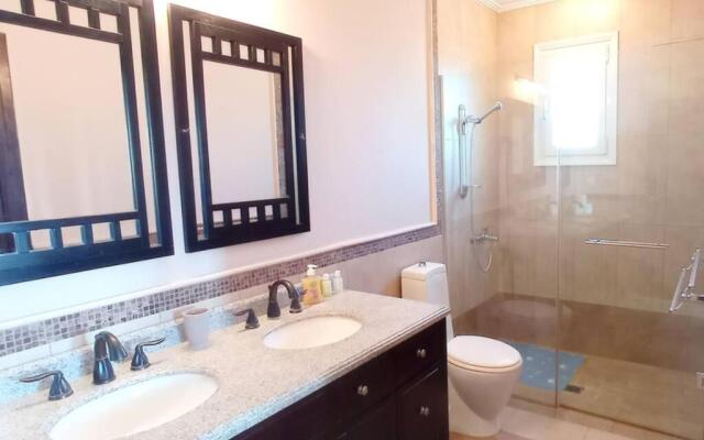 Villa IRENE Evia, 4 bdr, Pool, 500m to Beach
