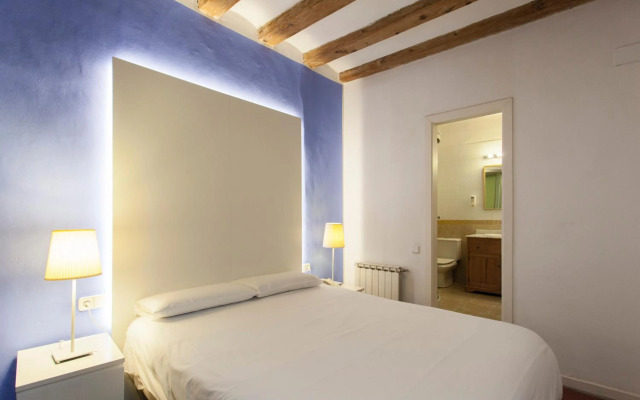 Las Ramblas Pasaje Bacardi Apartments