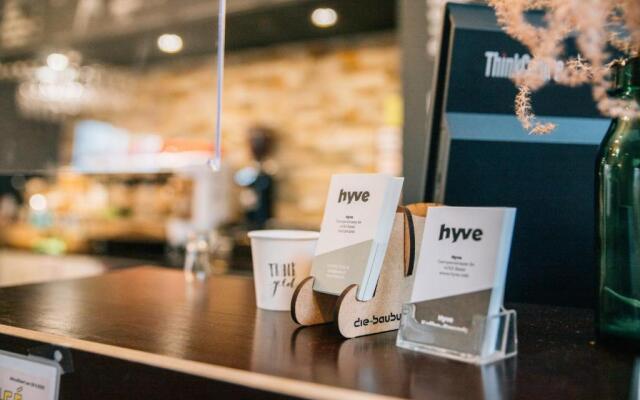 Hotel & Lounge by Hyve Basel SBB