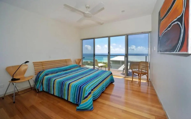 Oceanside 4 Bedrooms