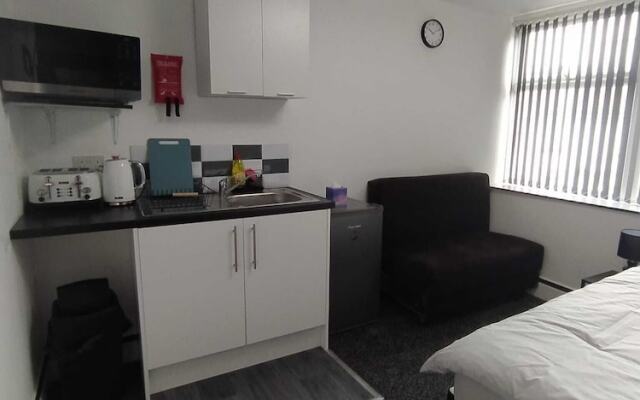 Black Ocean Holiday Apartments