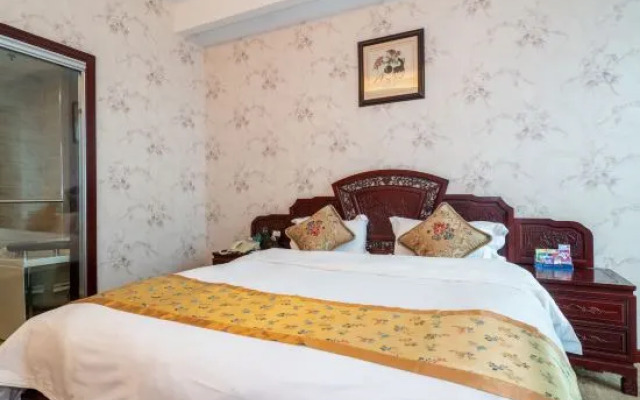 Y. H. Continental Grand Hotel