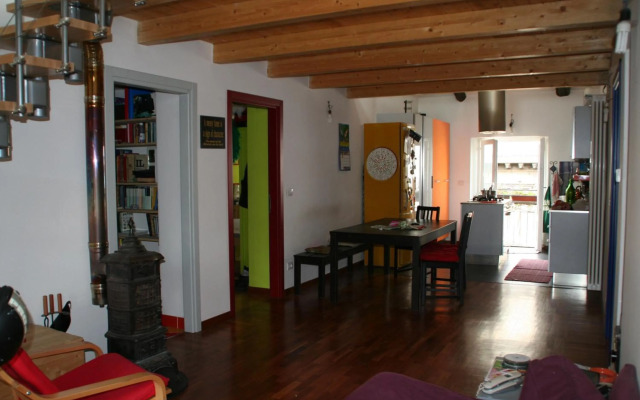 Bed  Breakfast Lilith