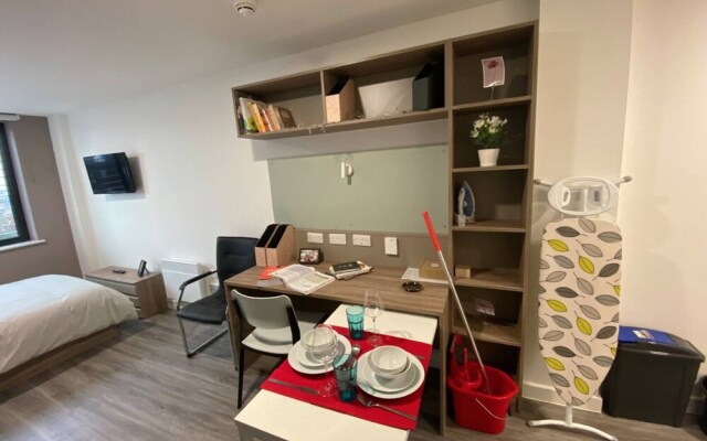 Ensuite Rooms and Studios in Portsmouth