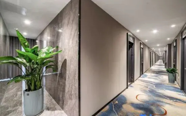 Longquan Water City Hotel (Yancheng Development Zone)