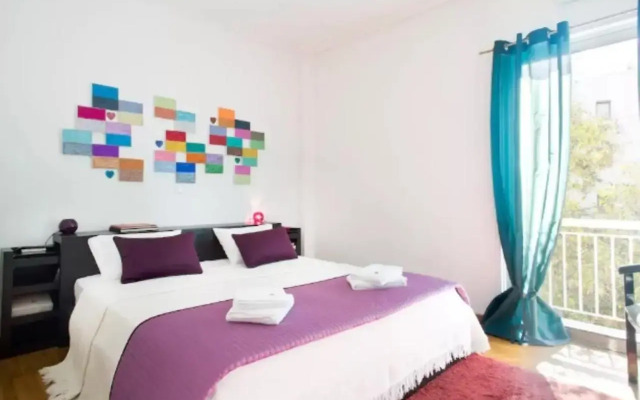 Spacious 2b/r Stay at Glyfada's Center