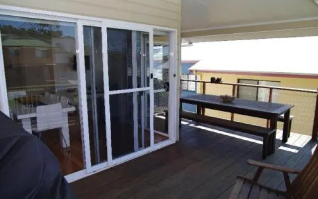 Beach Club 1, 5 Gowing Street