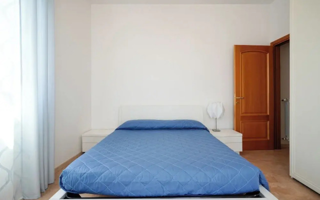 Appartamento a Torre Canne con balcone