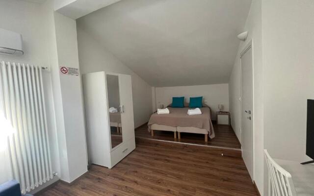Guest House All'83