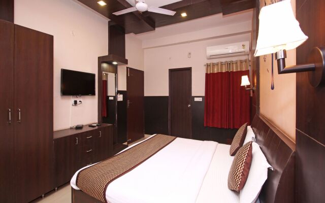 OYO Rooms Hero Honda Chowk