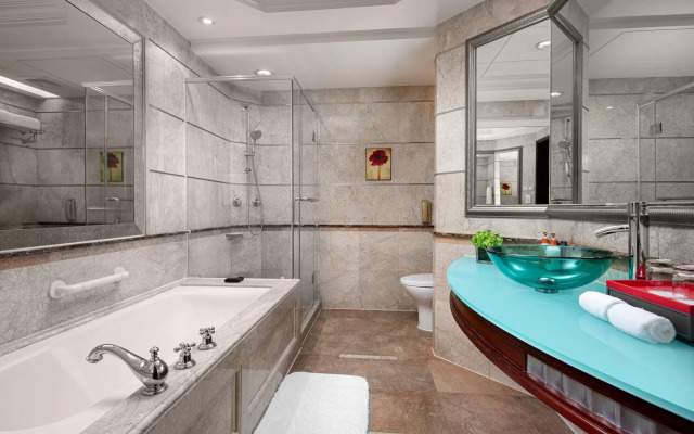 Crowne Plaza Shanghai Nanjing Road by IHG