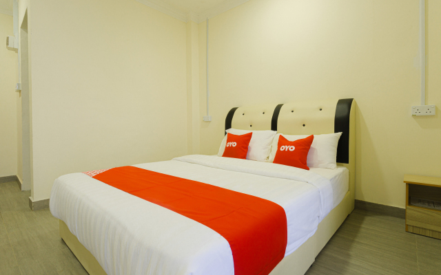 OYO 90043 Jasni Rijan Resort