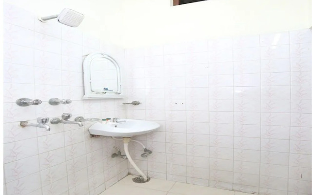 OYO 12745 Hotel Red House