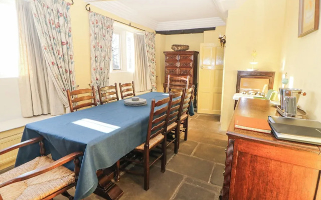 Old Manor House