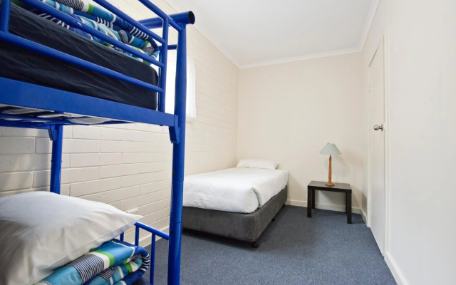 Victor Harbor City Inn – Guest Rooms – Victor Harbor