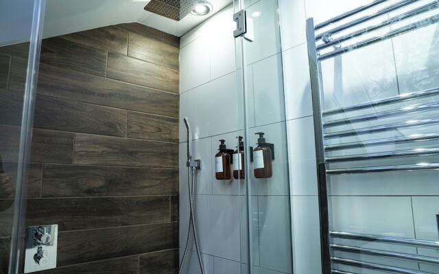 Chestnut Retreat a Stunning Annex Apartment