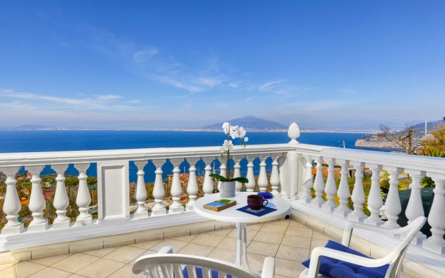 Villa Luisa play& pool