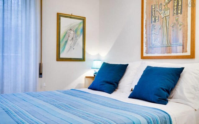 Large Flat With Garden and car Parking
