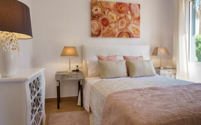Cala Blanca Luxury