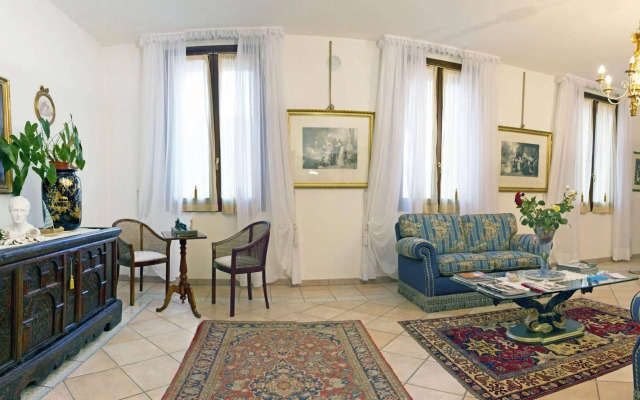 Hotel Villa Scalabrini