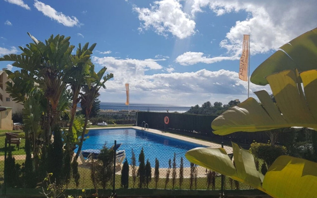 Cozy Townhouse With sea View in Marbella Mijas