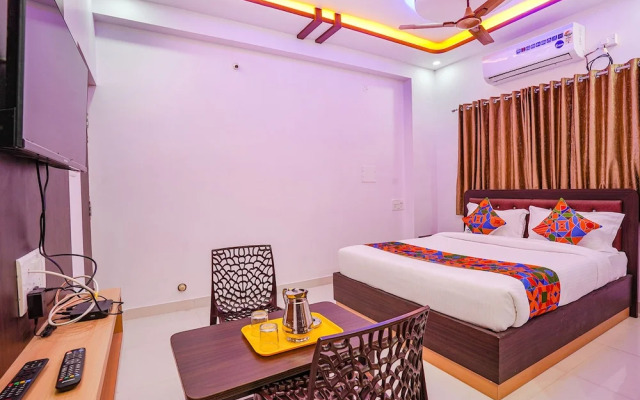 Fabhotel Sri Ram Comforts