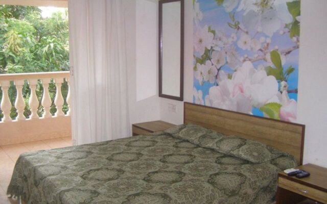 Flower Holiday Home