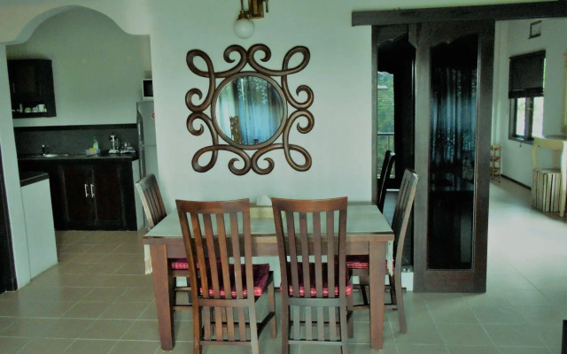 Shangrilah Villas