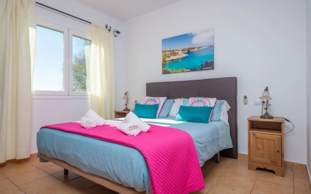 Vista Sol in Ariany With 2 Bedrooms and 1 Bathrooms