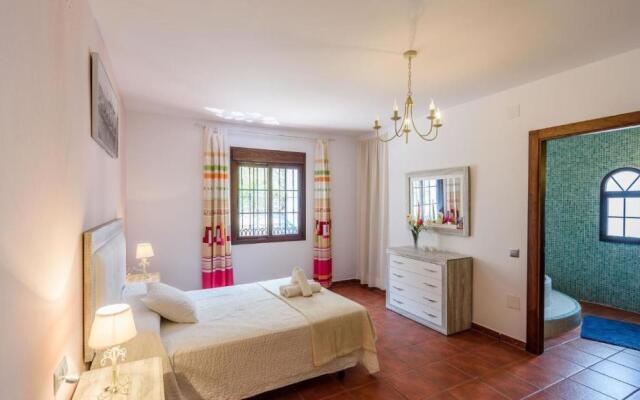 Villa Asuncion Arenas by Ruralidays