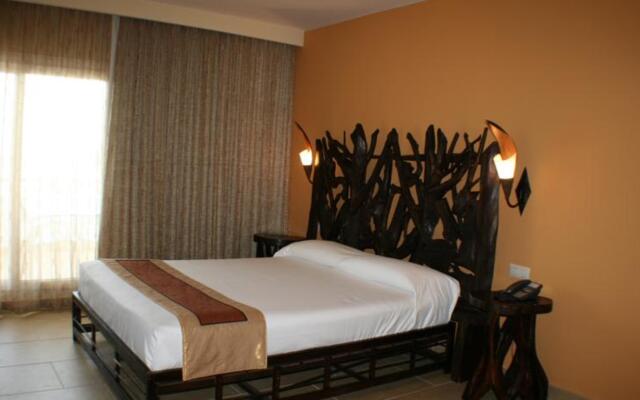 Hotel El Cortijo De Zahara by Q Hotels